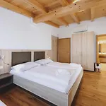 Sulzer By We Rent, Summercard Included Apartment *