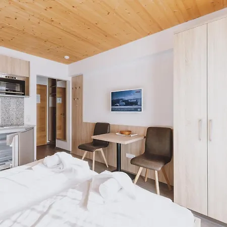 Sulzer By We Rent, Summercard Included Apartment *